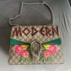 Gucci  Shoulder Bag